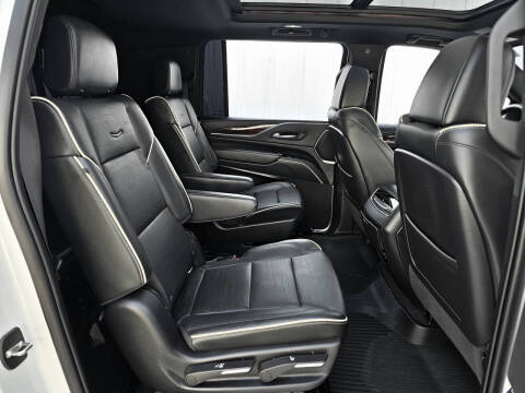 2022 Cadillac Escalade ESV Premium Luxury