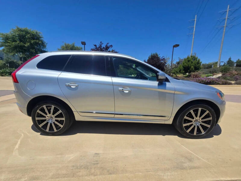 2016 Volvo XC60 T5 Drive-E Premier