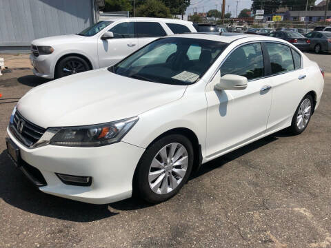 2013 Honda Accord for sale at Community Auto Sales in Gastonia NC