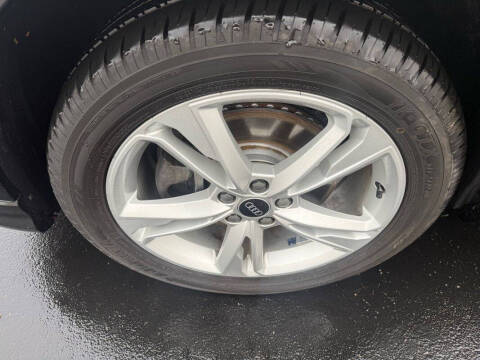 2021 Audi Q3 quattro S line Premium 45 TFSI