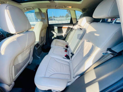2012 Audi Q5 2.0T quattro Premium Plus