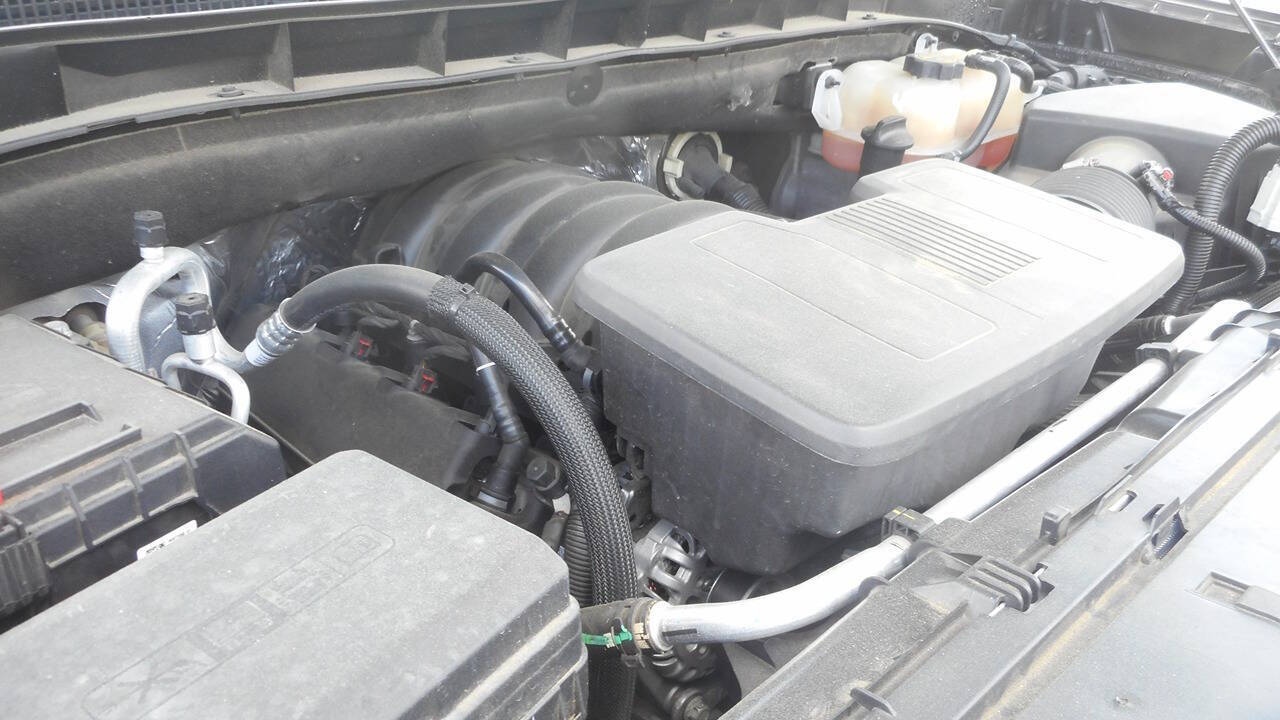 2023 GMC Yukon XL 13