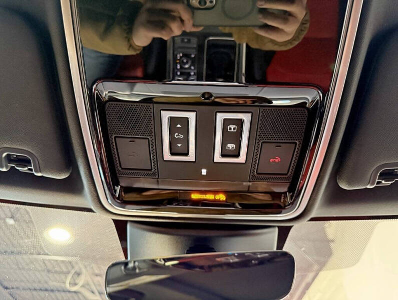 2020 Land Rover Range Rover Sport SVR