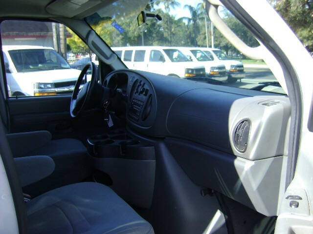 2007 Ford E-Series E-350 SD XLT