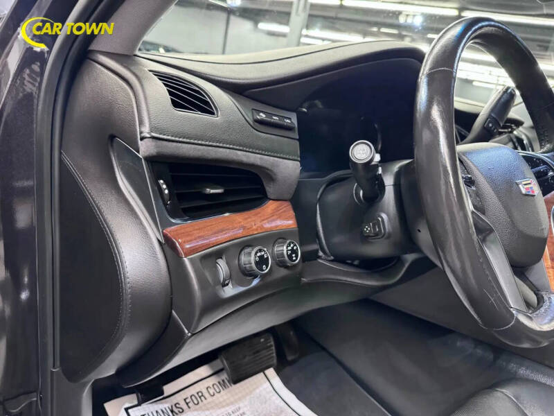 2016 Cadillac Escalade ESV Luxury Collection