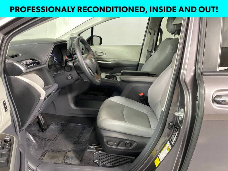 2024 Toyota Sienna Limited 7-Passenger