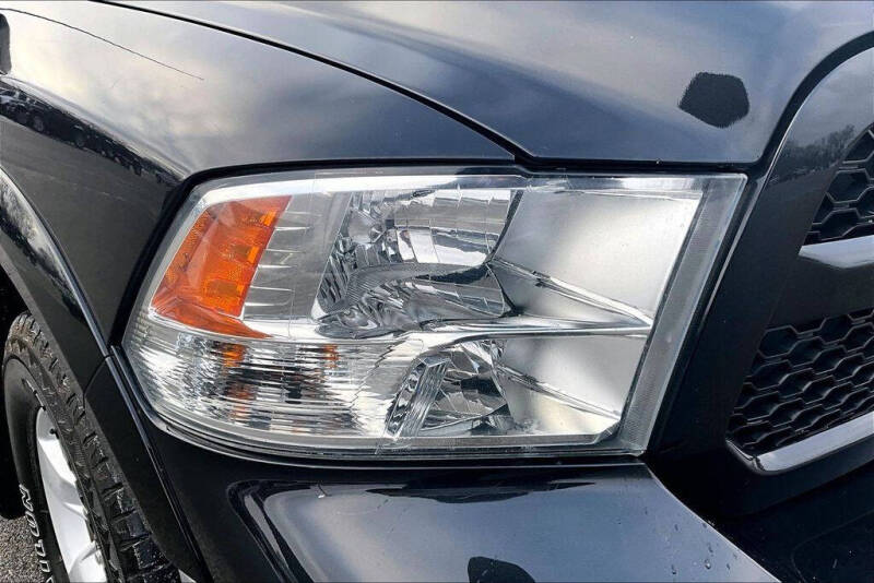 2017 RAM 1500 SLT
