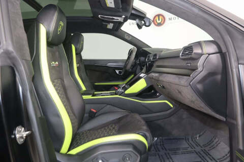 2022 Lamborghini Urus