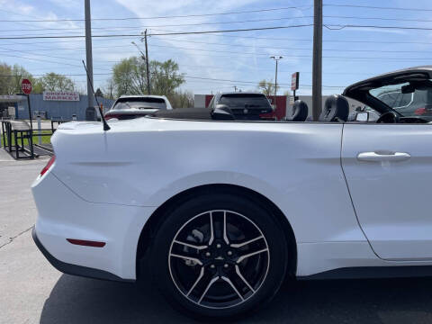 2022 Ford Mustang EcoBoost Premium