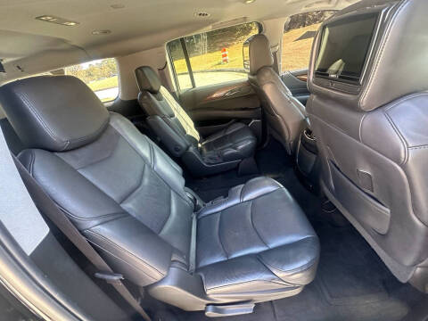 2017 Cadillac Escalade ESV Luxury