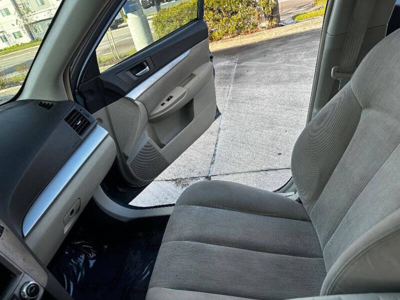 2013 Subaru Outback 2.5i