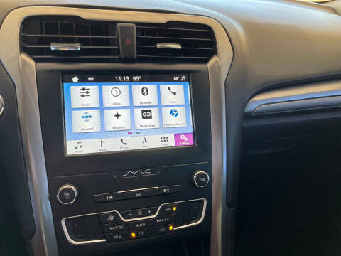 2019 Ford Fusion Hybrid SE
