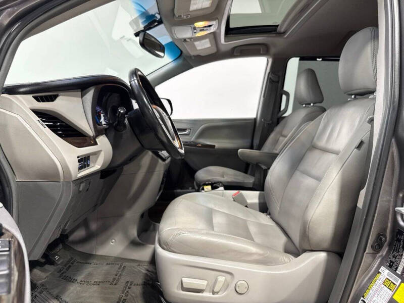 2017 Toyota Sienna