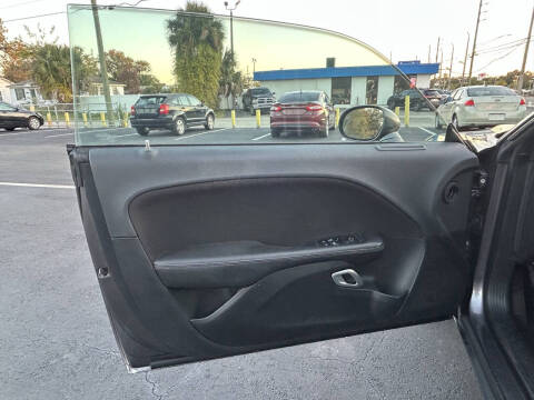 2015 Dodge Challenger SXT