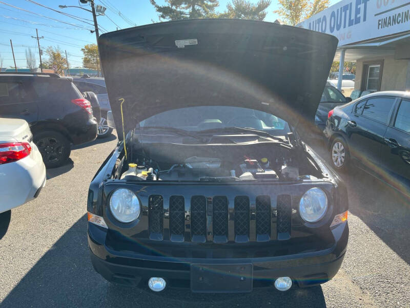 2014 Jeep Patriot Latitude photo 11