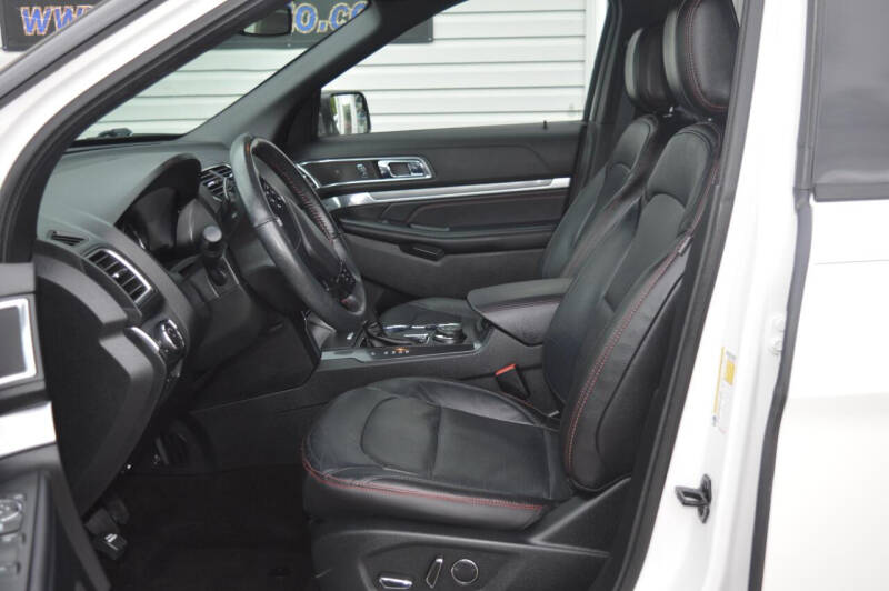 2018 Ford Explorer Sport