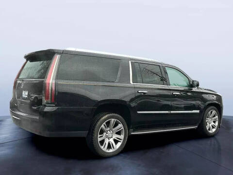 2015 Cadillac Escalade ESV Luxury