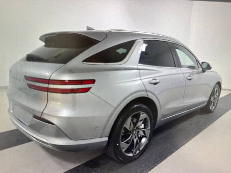 2025 Genesis Electrified GV70 Advanced