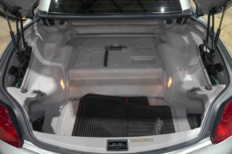 2004 Lexus SC 430