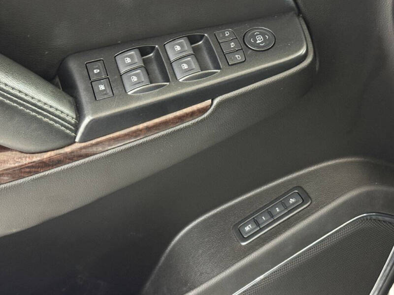 2017 GMC Yukon SLT