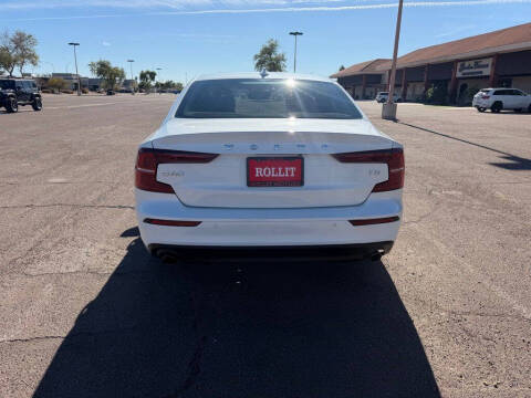 2021 Volvo S60 T5 Momentum