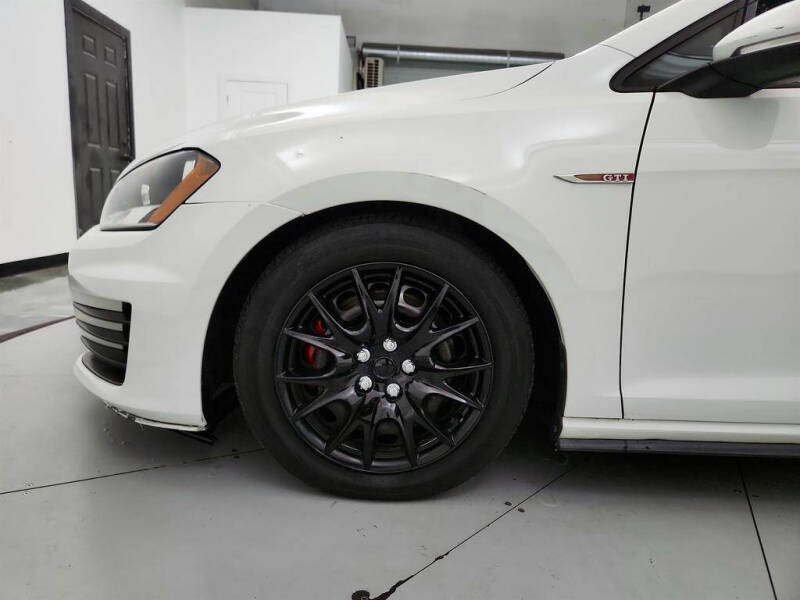 2017 Volkswagen Golf GTI S