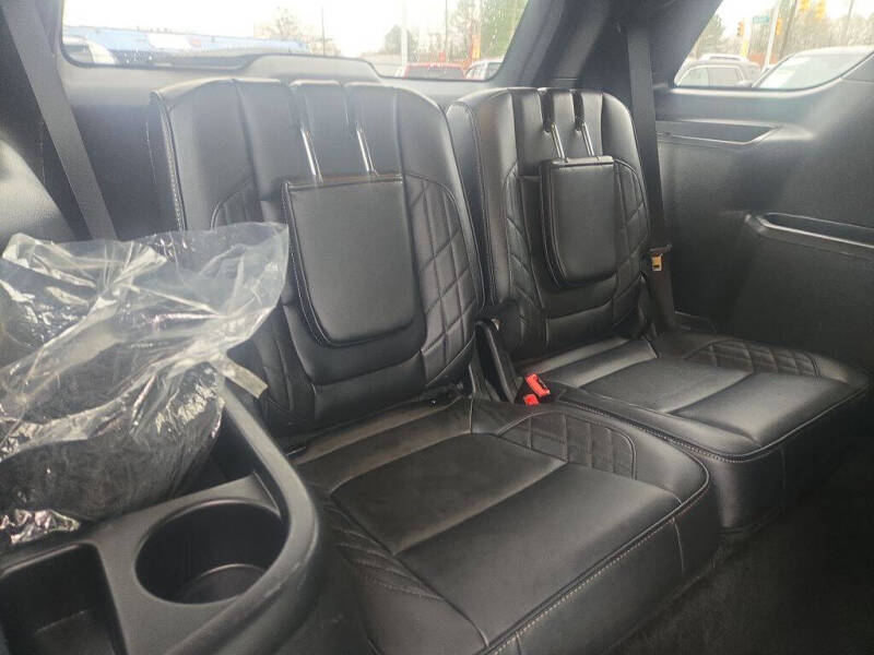 2017 Ford Explorer Platinum