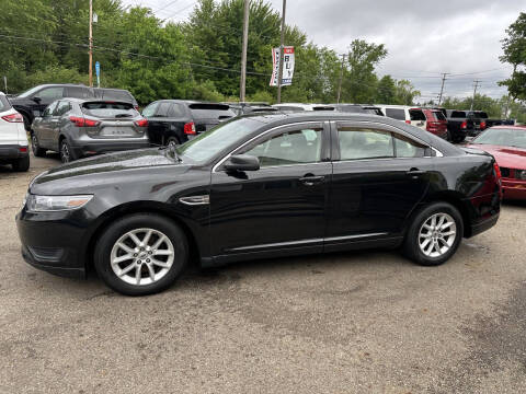 2013 Ford Taurus SE