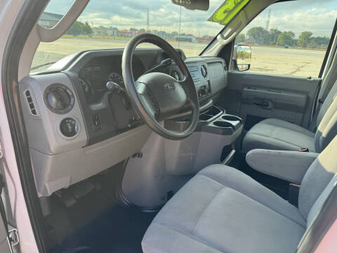 2013 Ford E-Series E-250