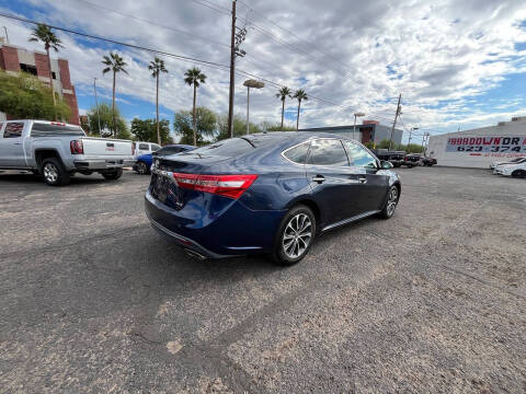 2017 Toyota Avalon XLE