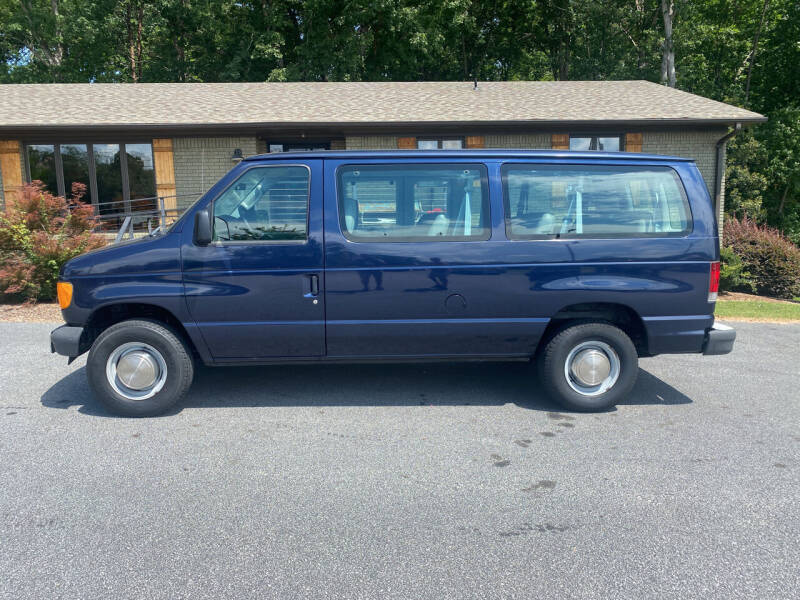 2003 Ford E-Series Chassis for sale at Orange Bear Motors in Landrum SC