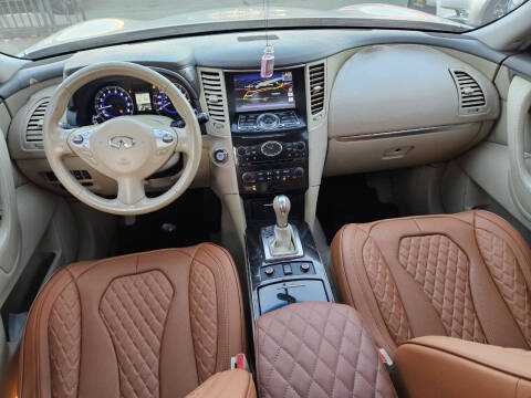 2012 Infiniti FX35