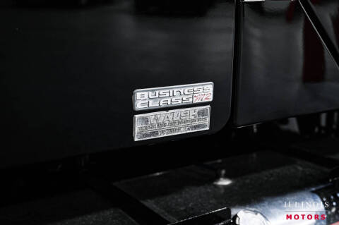 2005 Freightliner M2 106