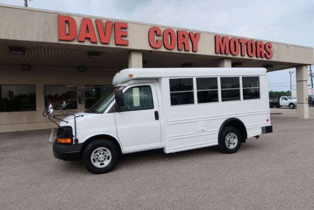 2008 Chevrolet Express G3500's photo