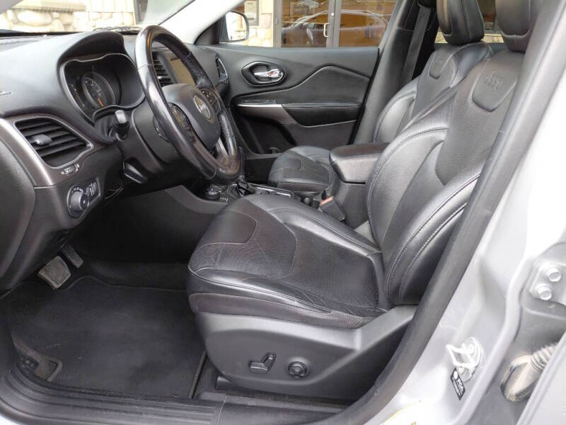 2021 Jeep Cherokee Latitude Lux