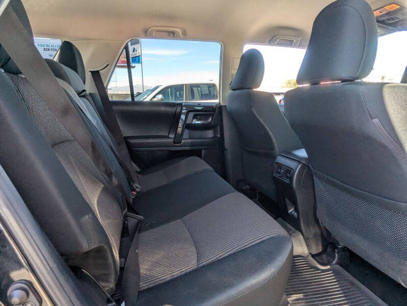 2024 Toyota 4Runner TRD Off-Road