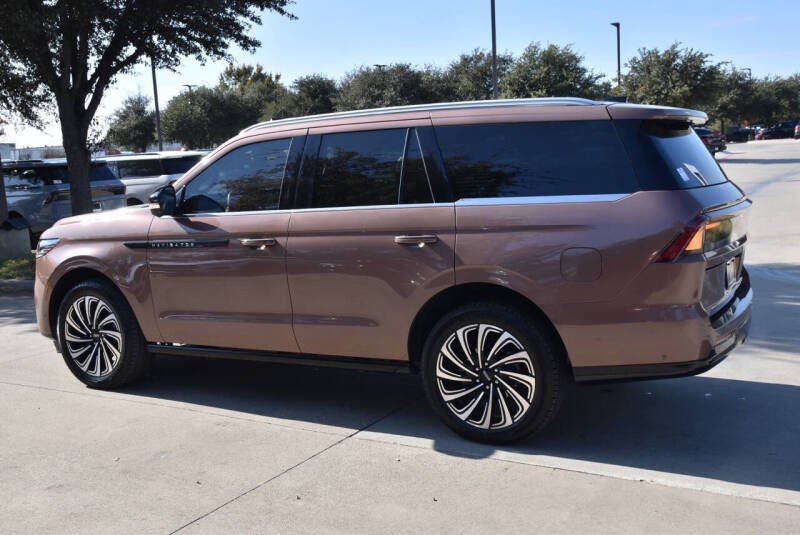 2025 Lincoln Navigator Black Label