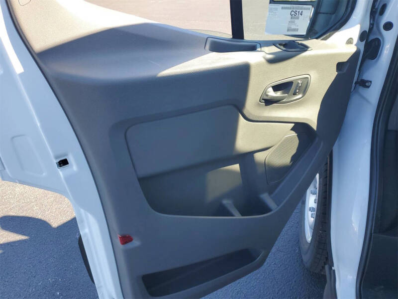 2025 Ford Transit 250