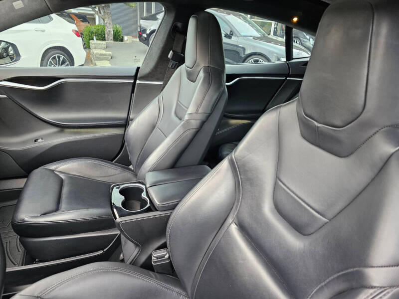 2015 Tesla Model S 70D