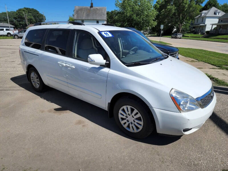 2011 Kia Sedona for sale at Crossroads Auto Sales in Waterloo IA
