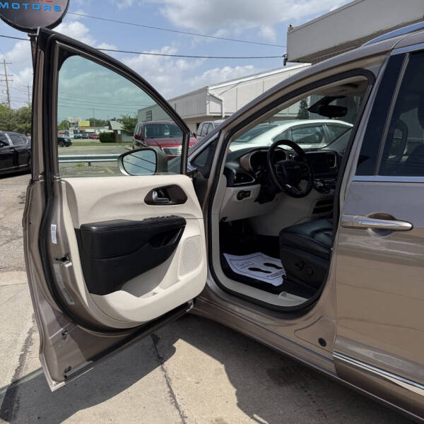 2018 Chrysler Pacifica Touring L