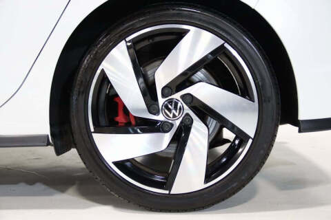 2022 Volkswagen Golf GTI SE