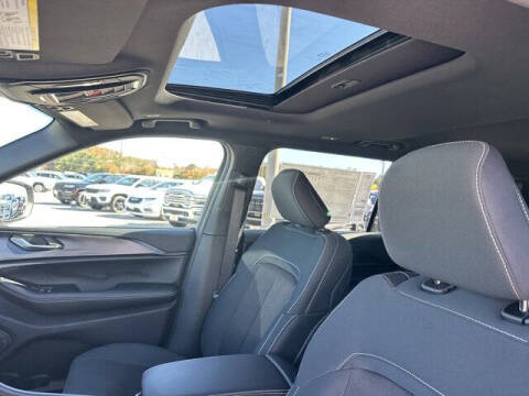 2025 Jeep Grand Cherokee L Laredo X