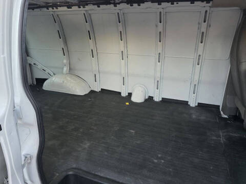 2022 Chevrolet Express 2500