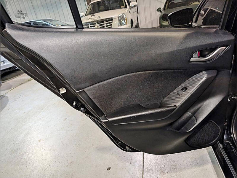 2016 Mazda MAZDA3 i Touring