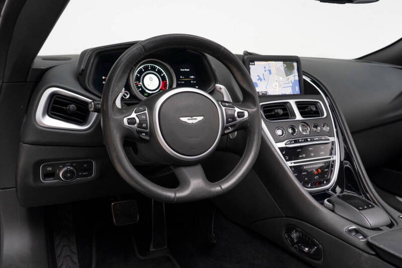 2020 Aston Martin DB11 Volante