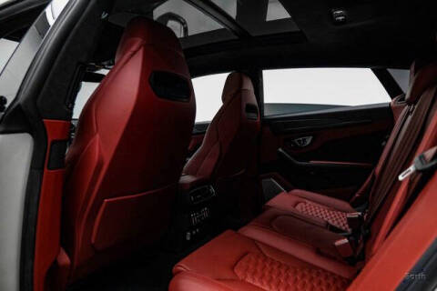 2022 Lamborghini Urus