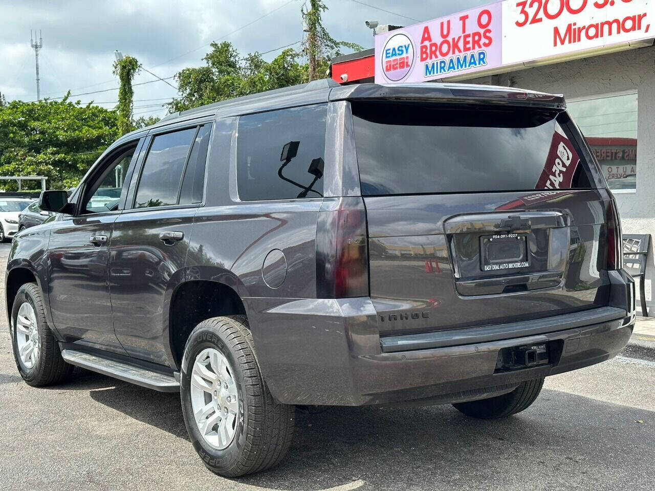 2018 CHEVROLET Tahoe SUV / Crossover - $30,995