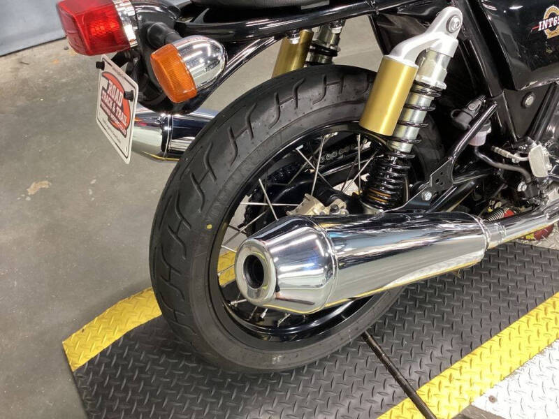 2022 Royal Enfield INT650