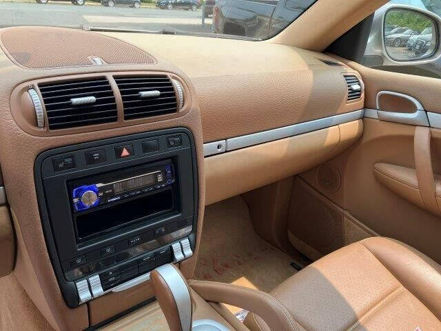 2004 Porsche Cayenne S